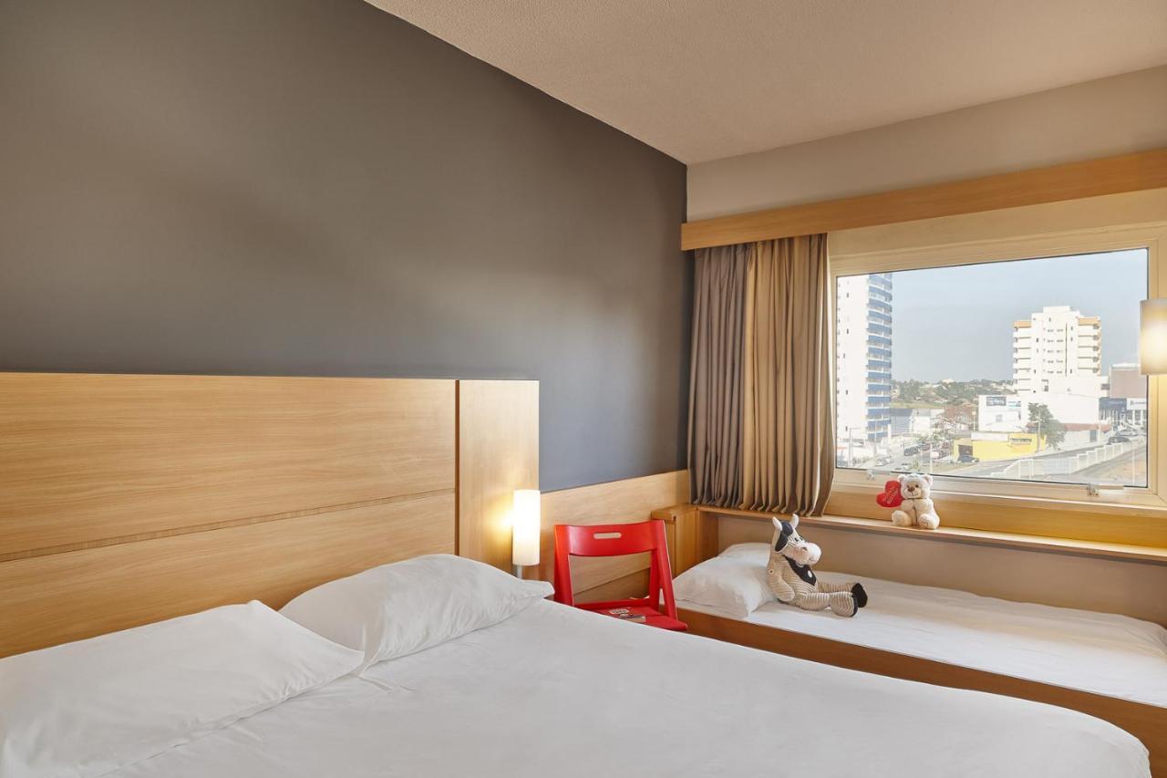 Ibis Dutra 酒店