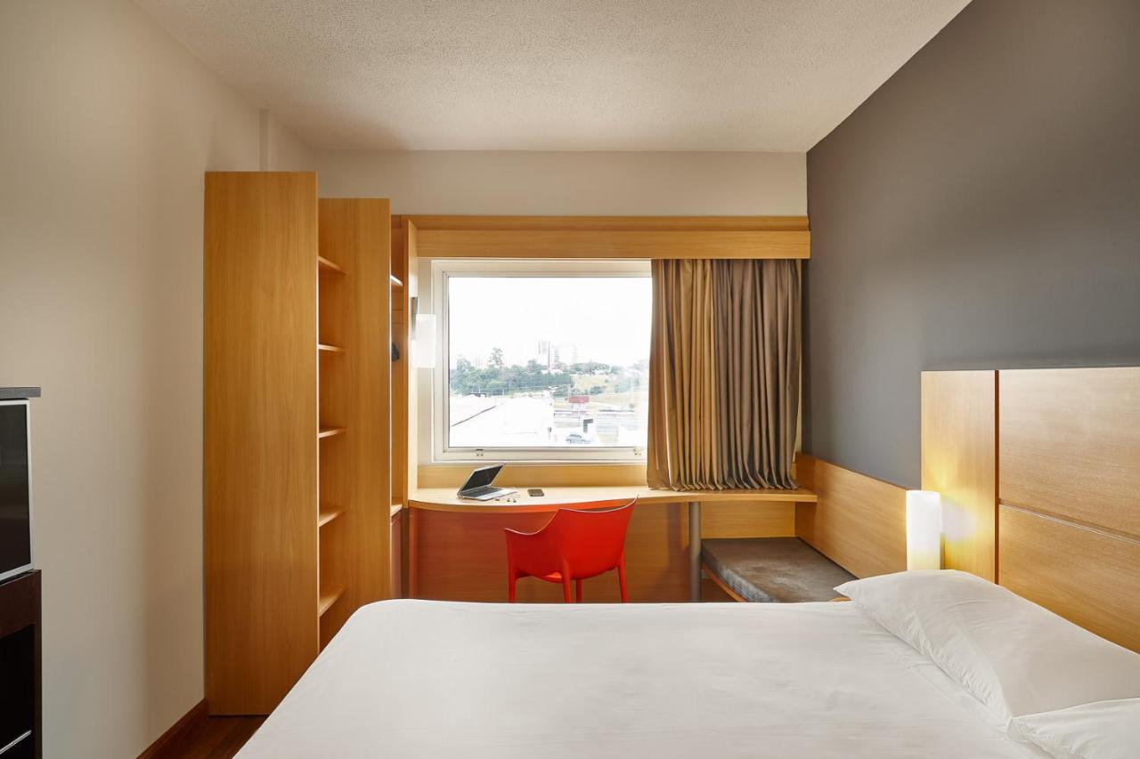 Ibis Dutra Hotel 3*